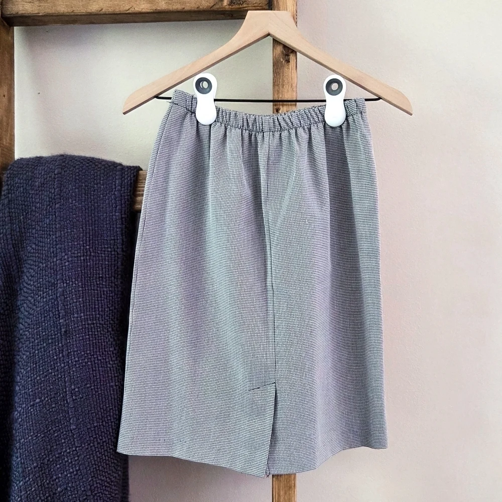 3/$20 Vintage Black & White Gingham Pencil Skirt (Size 8P)